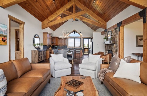 Clawson House | 368 m² House ∙ 4 bedrooms ∙ 12 guests