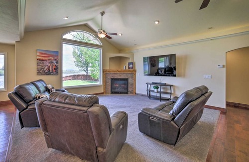 Idaho Falls House | 371 m² House ∙ 5 bedrooms ∙ 10 guests