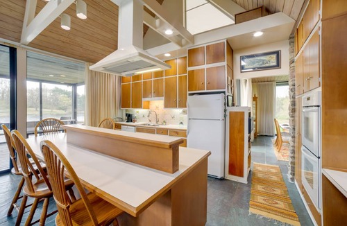 Donaldson House | 380 m² House ∙ 4 bedrooms ∙ 9 guests