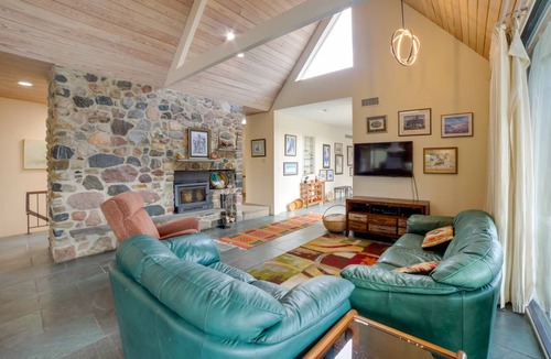 Donaldson House | 380 m² House ∙ 4 bedrooms ∙ 9 guests