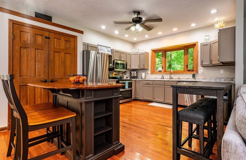 Nashville House | 3BR, 3.5 BA Secluded Home