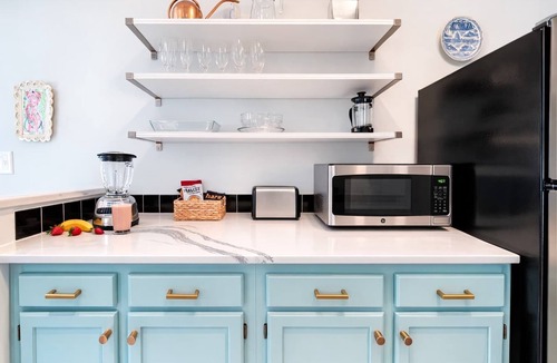 Charlotte Condo | 3BR Elizabeth Condo: Two Full Suites Near Novant Health and Uptown