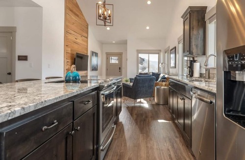 Victor House | 3BR Mountain Townhome - Victor