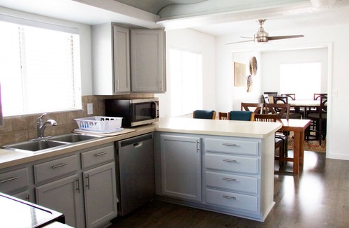 Hillcrest House | 4 bd 4ba house near University Mall