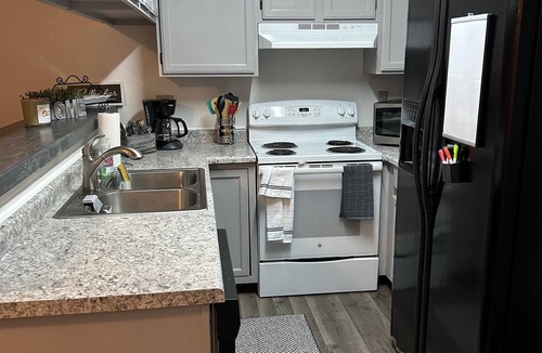 Laramie House | 4 bedroom 4 bath Laramie townhouse. Close to all the fun!