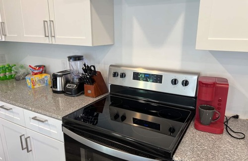 Ponderosa - Wingate House | 4-bedroom house close to CLT ballpark- 1 King/3 Q