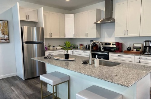 Ponderosa - Wingate House | 4-bedroom house close to CLT ballpark- 1 King/3 Q