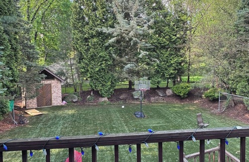 Dark Hollow Woods House | 4-bedroom house in fabulous Oakmont, 2 blocks away from Oakmont County Club.