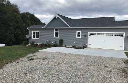 Bellefontaine House | 4-Bedroom in Lower Level with Hot Tub & Kitchenette