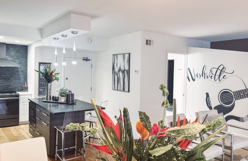 Nashville Condo | 4 Bedroom Penthouse Suite - Music Row - Guitar Pool - Sleeps 12