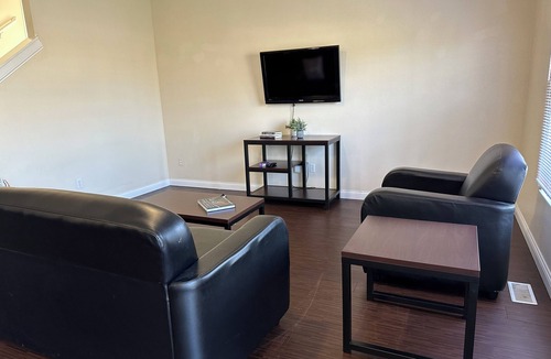 Notre Dame House | 4-bedroom townhome near enchanting Notre Dame with AC