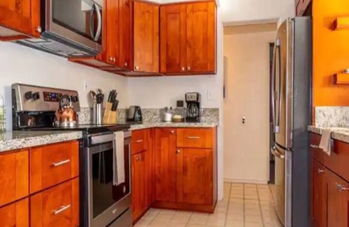 Sam Hughes House | 4 Bedrooms, 2000 sq feet. in Historic Sam Hughes with Pool & AC