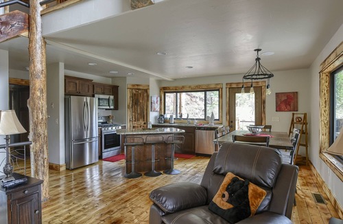 Deadwood Cabin | 4 BR Rustic home with Log Accents and fire pit on very convenient location