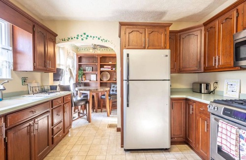 Meridian-Kessler House | 4 BRs+King Bed+Game Room+Broadripple+Bars+Spacious