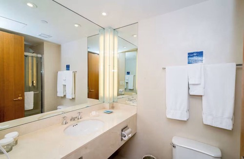 Ossining Hotel | 4 Double Guestrooms | Stylish Modern Lodging for Leisure and Weekend Trips