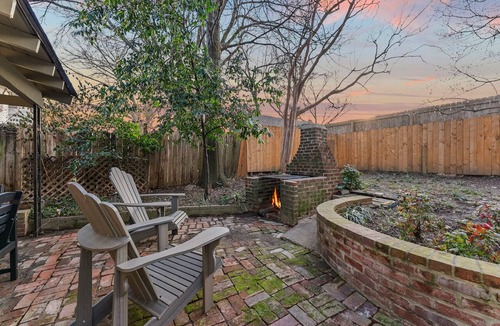 Midtown House | 4 KING BEDS Luxurious Historic Home in the Heart of Memphis