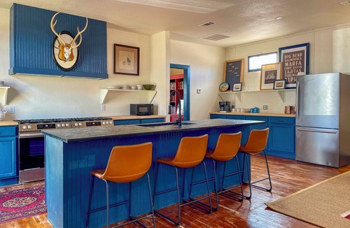 Fort Davis Apartment | 4 Mi to Davis Mountains State Park: Family Retreat