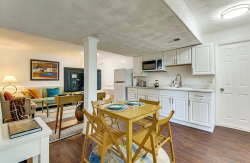 Aspen Hill Apartment | 4 Mi to Lake Bernard Frank! Bright Unit w/Patio