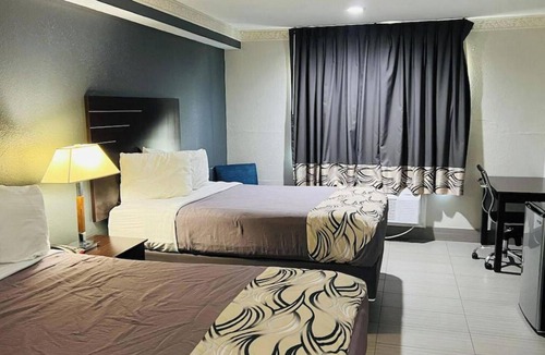 North Shore Hotel | 4 Quiet & Clean Rooms w/Free Parking - Perfect for a Visit to Houston’s East