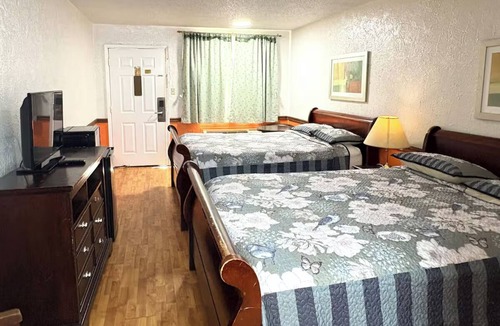Victoria Hotel | 4 Relaxing Rooms w/Free Parking, Museum of the Coastal Bend - 3.5 miles away