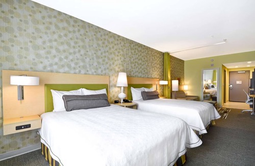 Rock Hill Hotel | 4 Spacious Rooms w/Outdoor Pool + Free Breakfast Near Manchester Meadows Park