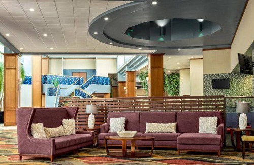 Jeffersontown Hotel | 40 m² Hotel ∙ 127 guests