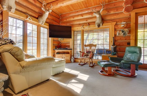 Cascade House | 408 m² House ∙ 6 bedrooms ∙ 9 guests