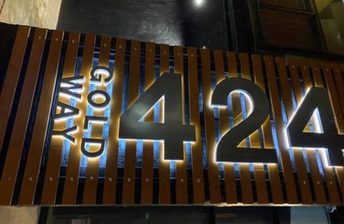 North Oakland Apartment | 424 Gold Way-Apt. 302
