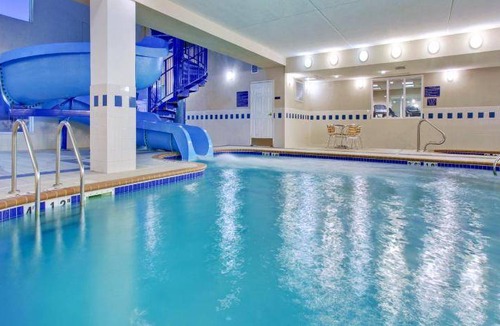 Dickinson Hotel | 45 m² Hotel ∙ 2 bedrooms ∙ 127 guests
