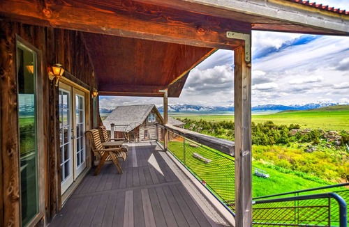 Shining Mountains Apartment | 46 m² Apartment ∙ 2 guests