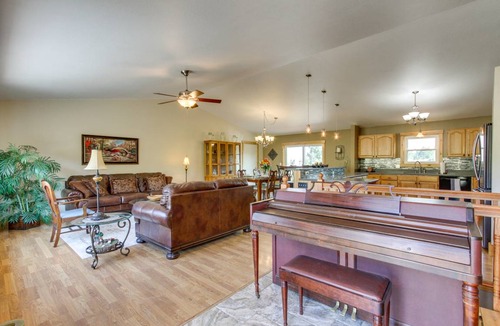Montana City House | 464 m² House ∙ 3 bedrooms ∙ 6 guests