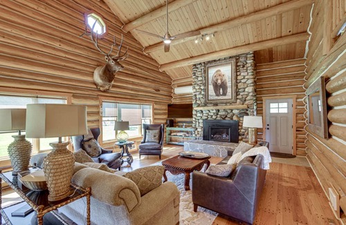 Custer County House | 464 m² House ∙ 4 bedrooms ∙ 12 guests