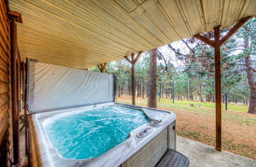 Blackhawk House | 483 m² House ∙ 4 bedrooms ∙ 12 guests