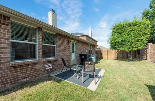 Frisco House | 4BD 2BTH COMFY FRISCO HOME minutes from PGA, UNT Frisco & The STAR!
