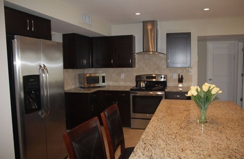 Raskin Estates House | 4BR/3BA Villa, Large Heated Private Pool - Near R' Ariel Shoshan
