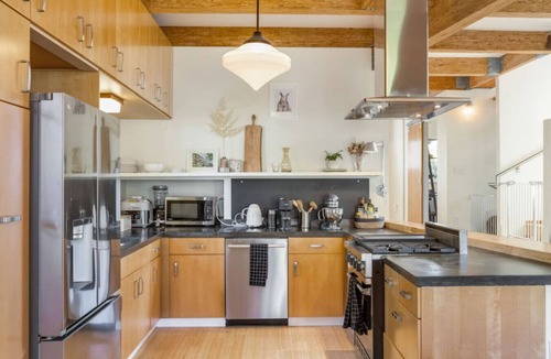 North Queen Anne House | 4BR 4BA The Gardens at Queen Anne
