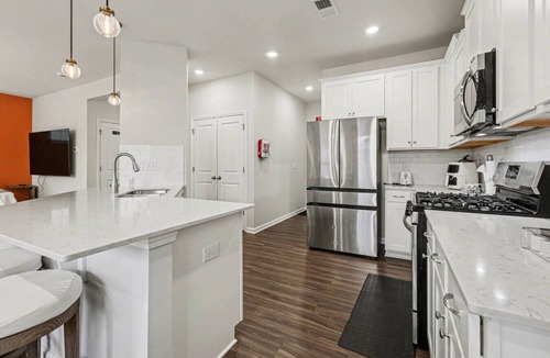 Bowling Green House | 4BR Home w/Patio & BBQ | Charlotte | Near Uptown