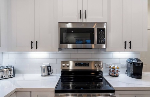 OST - South Union House | 4BR Houston World Cup Retreat - Hot Tub, Game Room + Near NRG Stadium