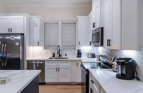OST - South Union House | 4BR Houston World Cup Retreat - Hot Tub, Game Room + Near NRG Stadium