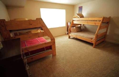 Eden House | 5 bdr 3ba Great House Great Value Resort FUN
