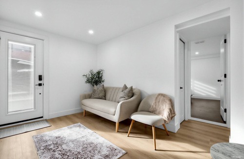 Sunset House | 5 Bedroom 2 Bathroom | 10 min Airport | 20 min Downtown