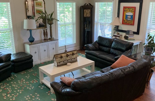 Water Valley House | 5 Bedroom Farmhouse Chic in Lafayette Cty.15 Minutes from Downtown Oxford
