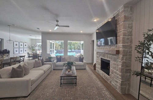 New Braunfels House | 5-bedroom house in lovely New Braunfels with pool/spa and outdoor kitchen