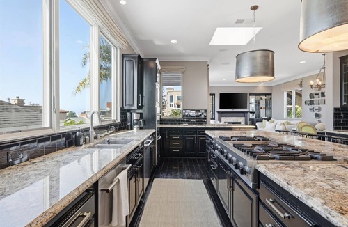 The Strand House | 5-bedroom house with panoramic ocean views, 1 block to downtown Manhattan Beach