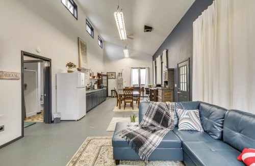 Cornelius House | 5 Mi to Hillsboro Vintage-Style Home with Fire Pit
