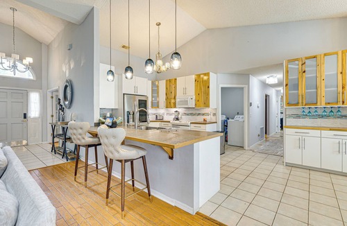 Conway House | 5 Mi to Lake Eola Park: Orlando Home w/Pool!