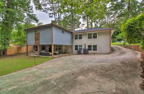 Collier Heights Apartment | 5 Mi to Mercedes-Benz Stadium: Stylish ATL Retreat