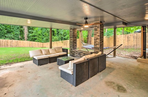Collier Heights Apartment | 5 Mi to Mercedes-Benz Stadium: Stylish ATL Retreat