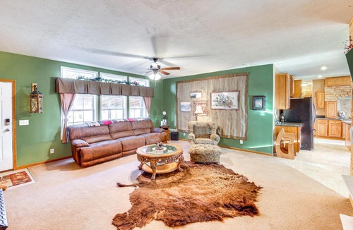 Hot Springs House | 5 Mi to Town Mtn-View Gem with Deck in Hot Springs
