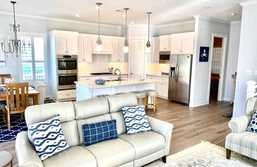 Beachside Village House | 5 STAR REVIEWS! Beachside! 2 KING Suites Ocean Views, Beach amenities!